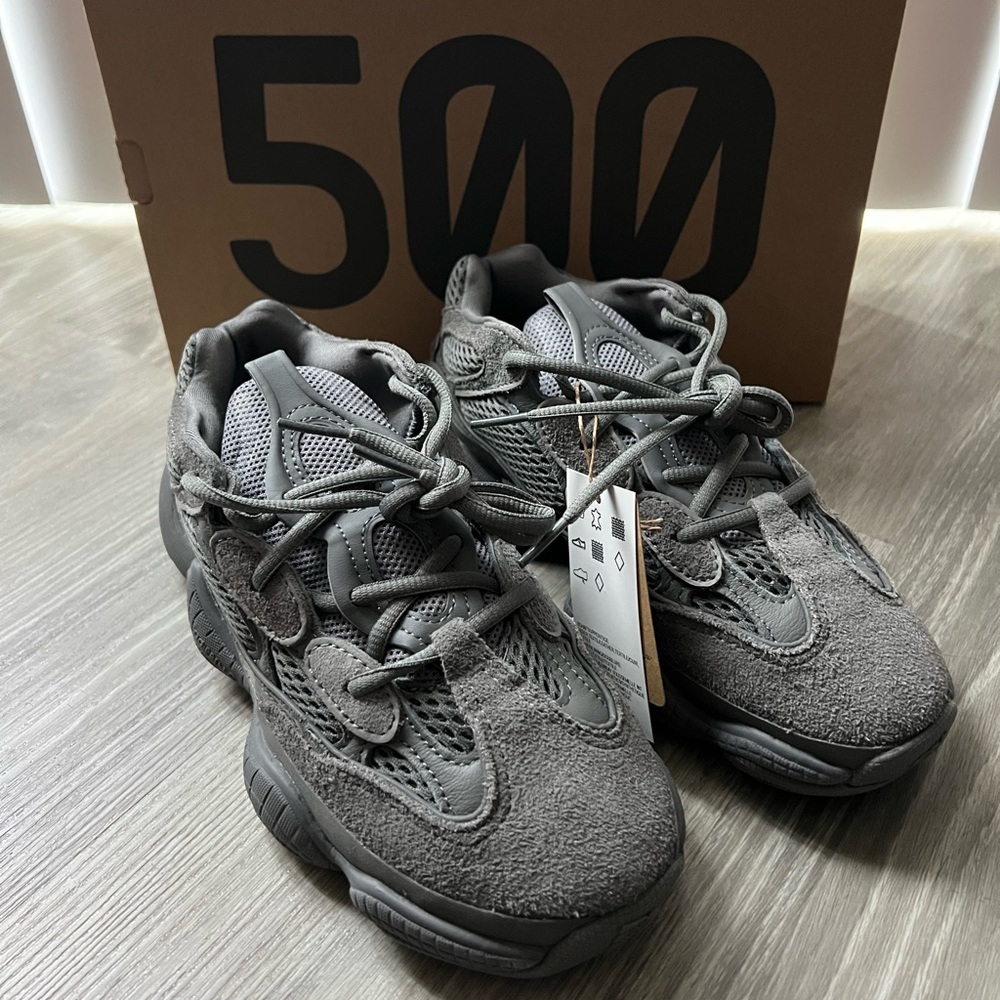 Yeezy 500 Granite DS
